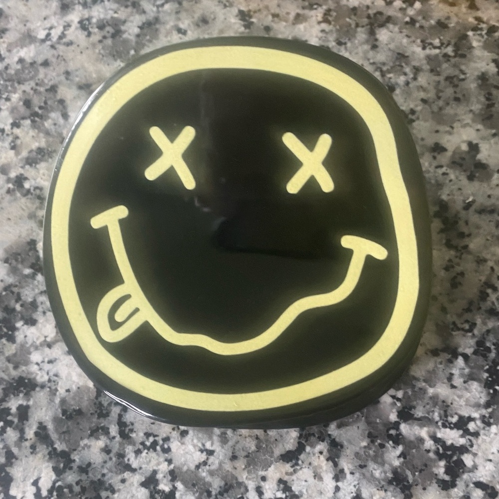 NIRVANA hair clip